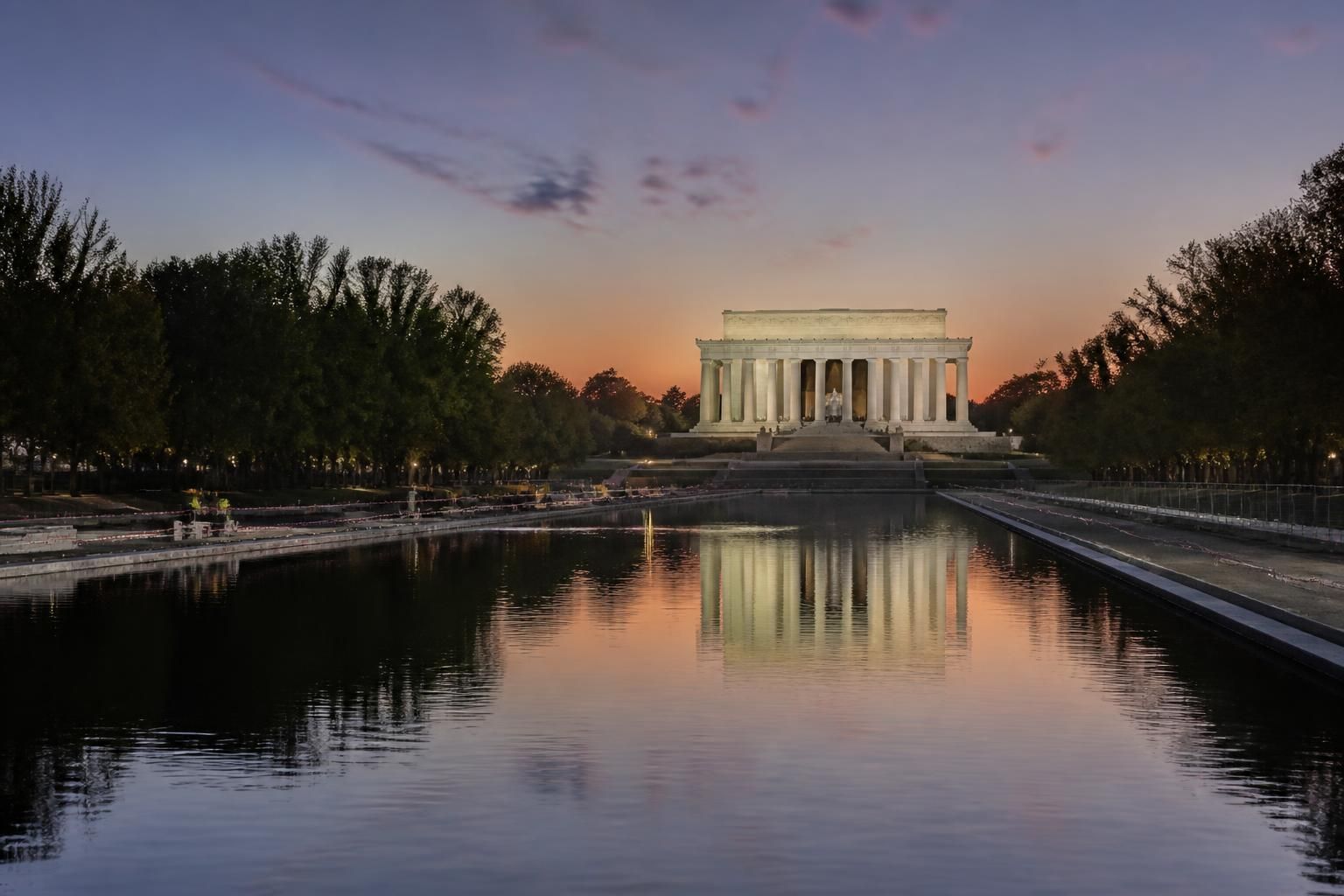 Trump critique une procureure à propos du bassin du Lincoln Memorial 1 trump critique vivement une procureure concernant les événements liés au bassin du lincoln memorial, suscitant un débat public autour de cette affaire.